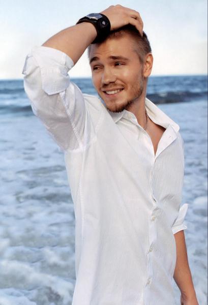 Il prend la pose, lol